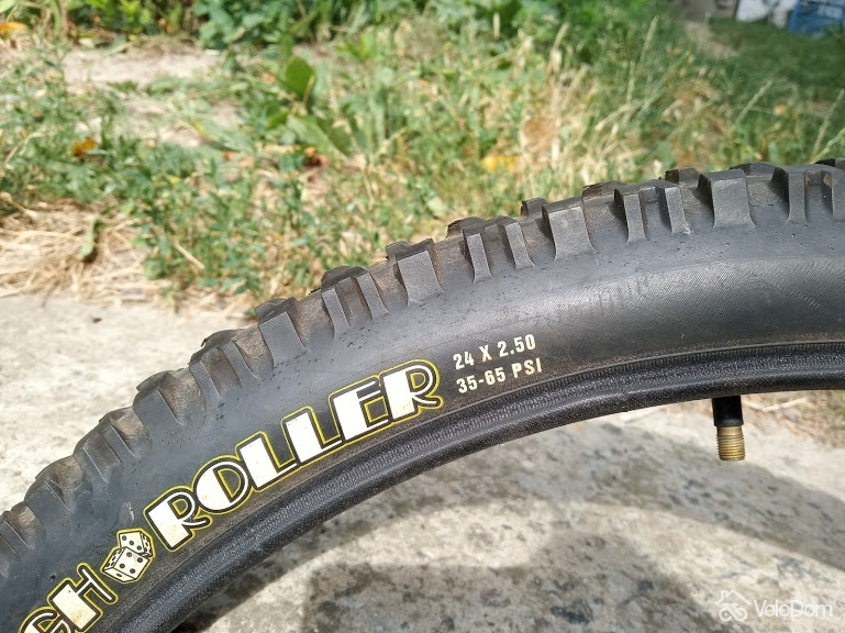 Maxxis high roller. Maxxis 26x2.5. Maxxis Holy Roller 24 x 2.4.